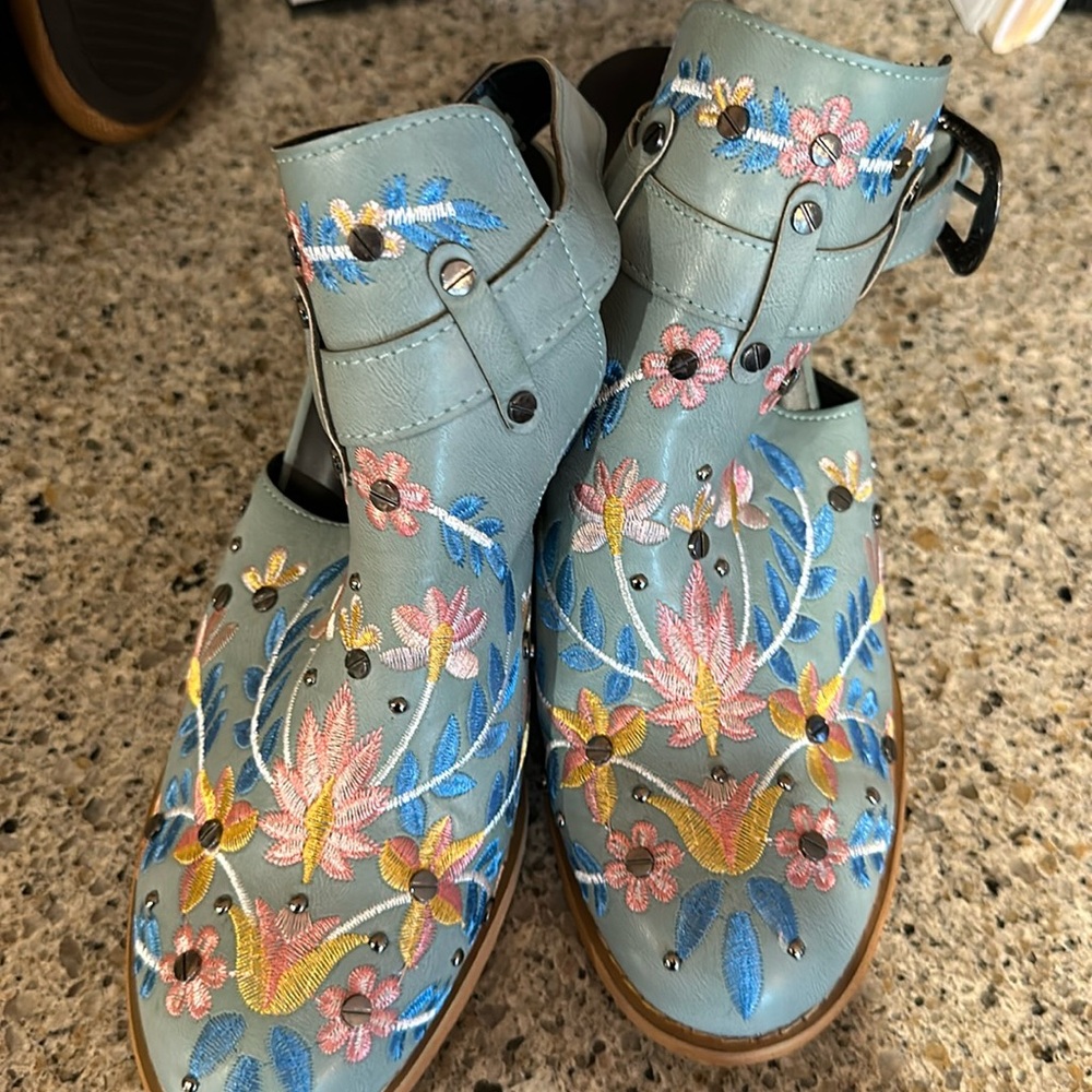 Sling back Boot